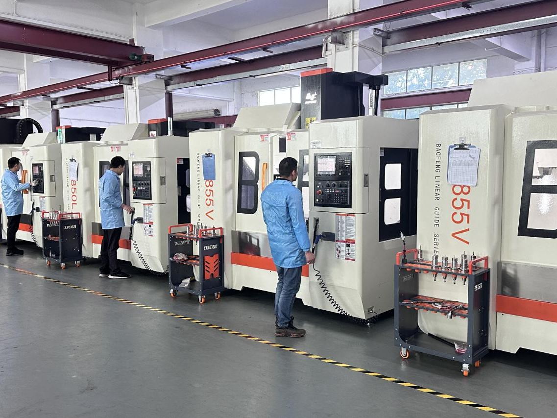 In-house mold workshop keeps tooling at 7–10 days for silicone parts